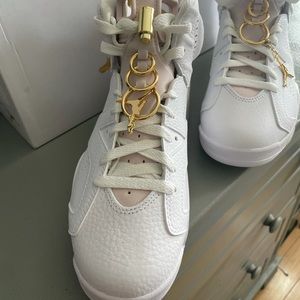 Women’s air Jordan 6 size 7.5